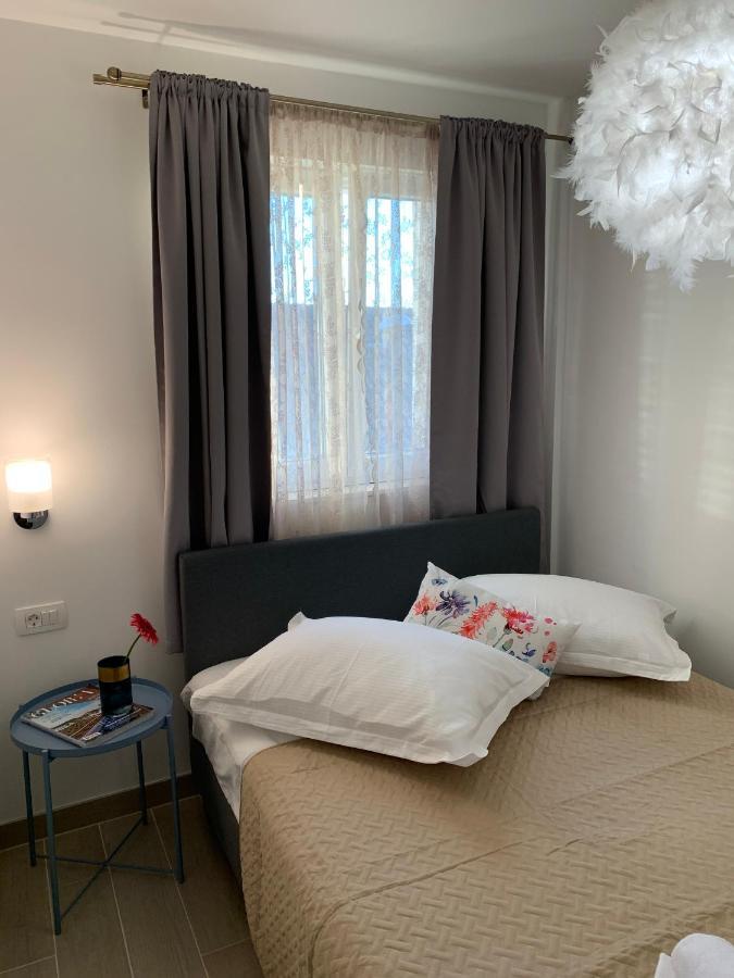 Apartman Onavi Makarska Esterno foto