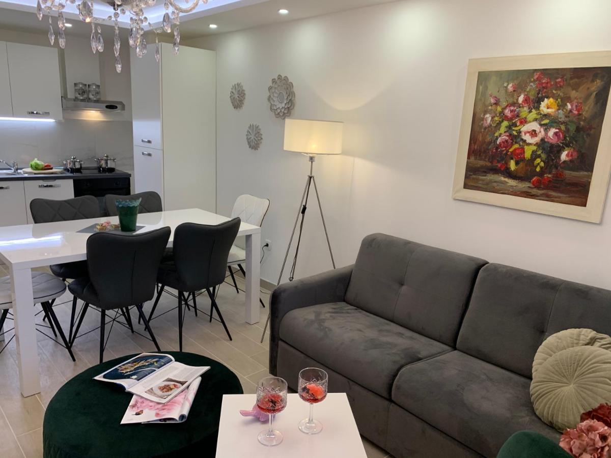 Apartman Onavi Makarska Esterno foto