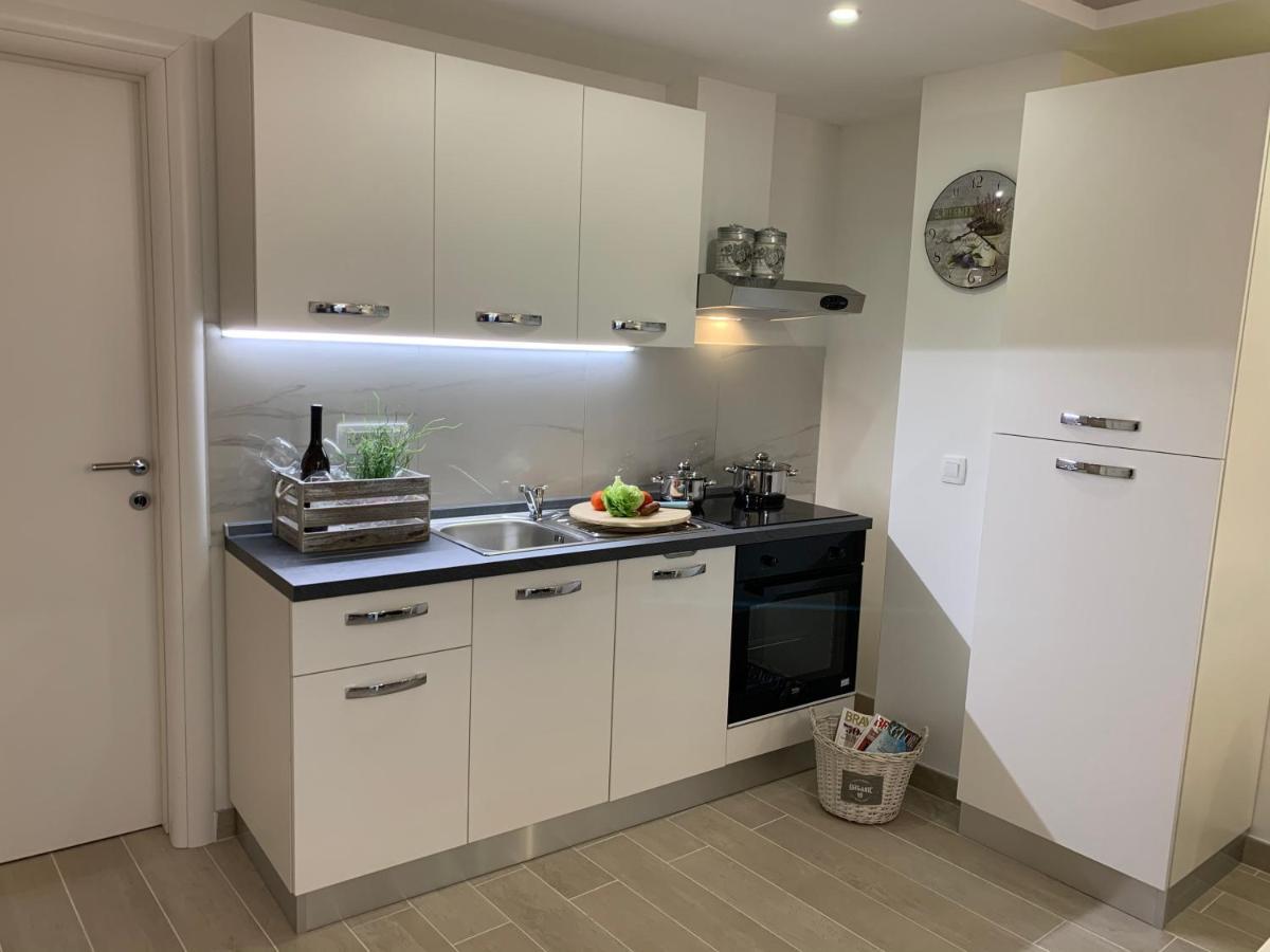 Apartman Onavi Makarska Esterno foto