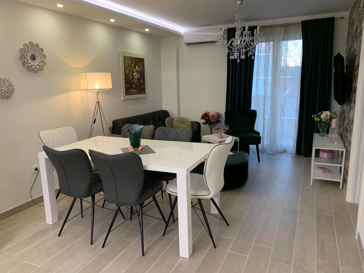 Apartman Onavi Makarska Esterno foto