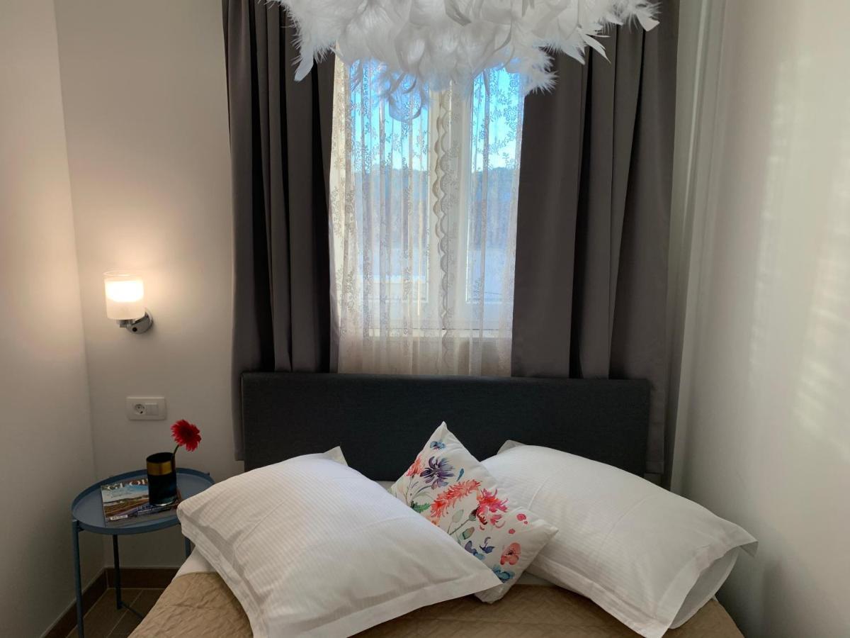 Apartman Onavi Makarska Esterno foto